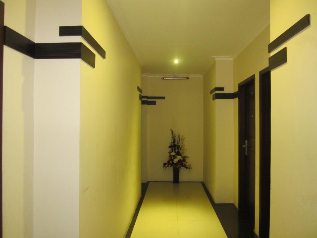 Hyper Inn Bandung Exterior photo